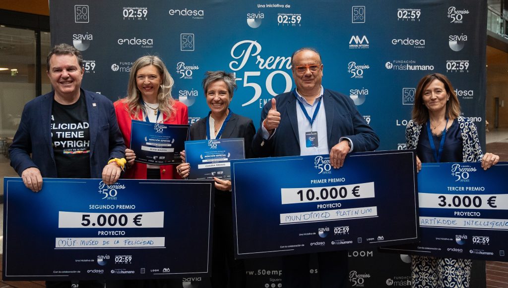 Pitch Premios +50 Emprende: reconocimiento a emprendedores senior